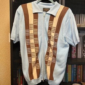 Knitted polo style shirt, in light blue. Beams; size S. men’s.